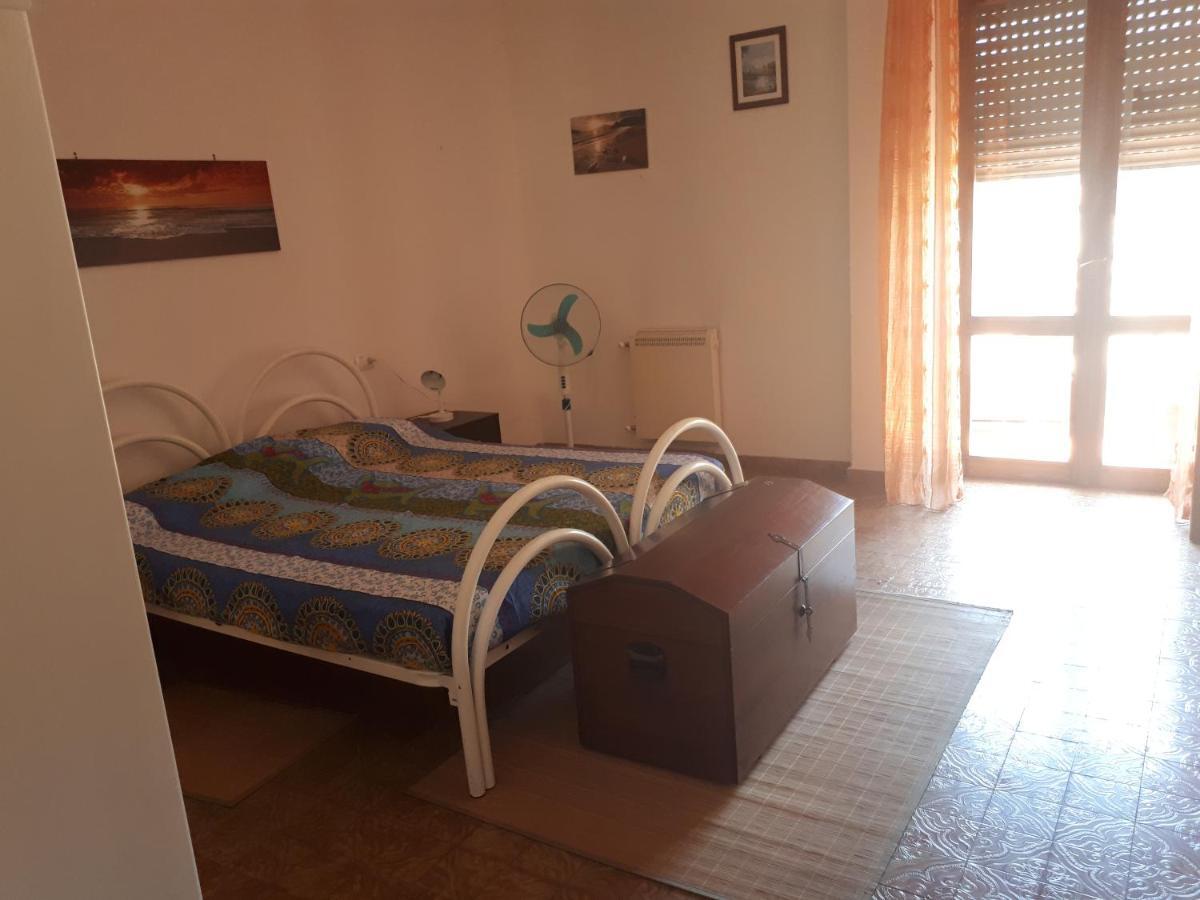Mari Pintau Hotel Каляри Екстериор снимка