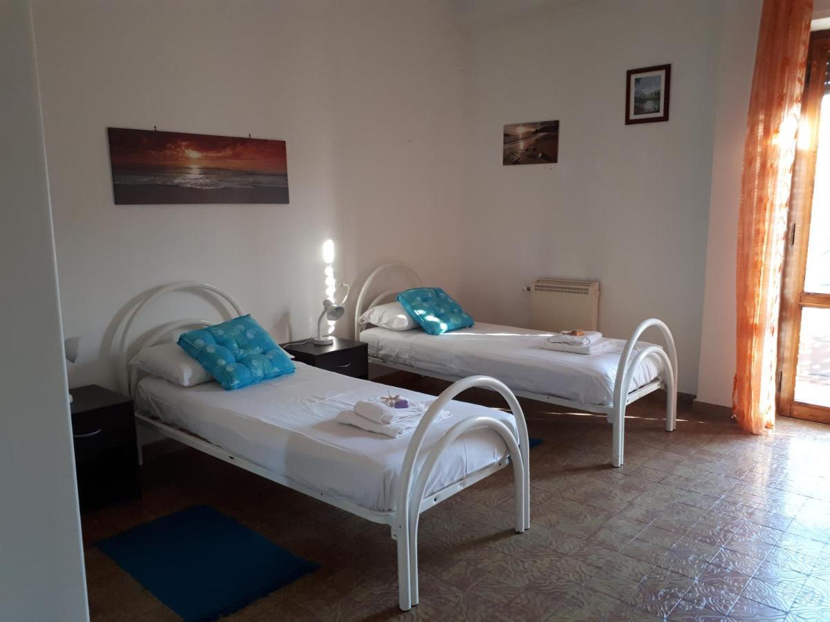 Mari Pintau Hotel Каляри Екстериор снимка