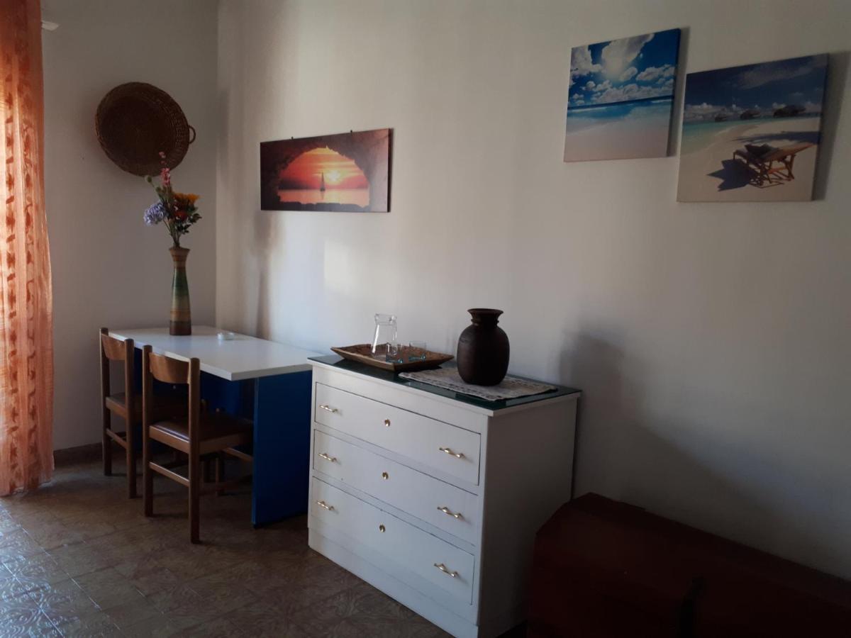 Mari Pintau Hotel Каляри Екстериор снимка